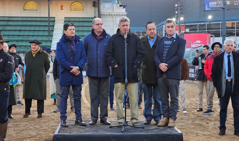 Expo Rural: CAME participó del ingreso de los primeros animales