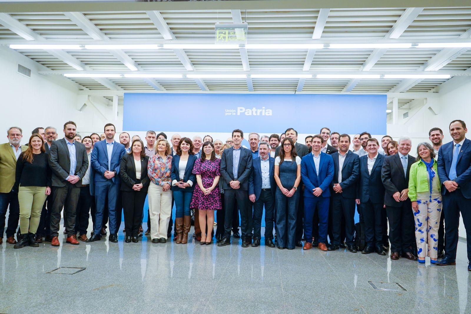 Economistas y titulares de las carteras de Hacienda de las provincias mantuvieron un encuentro en sede Unión por la Patria