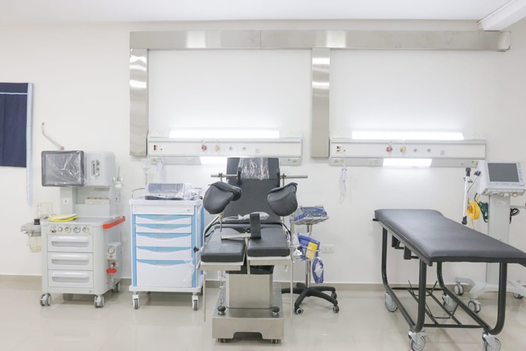 Nuevo tomógrafo en el Hospital Enrique Vera Barros