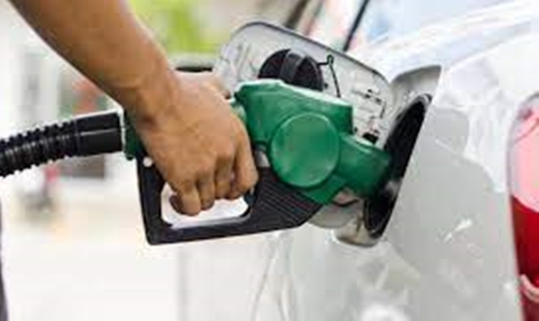 Racionalizan la provisión de combustible hasta que se normalice el servicio