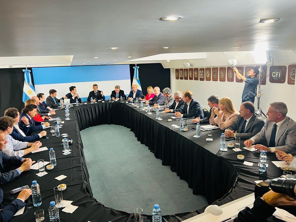 Quintela: «El camino es la unidad nacional»