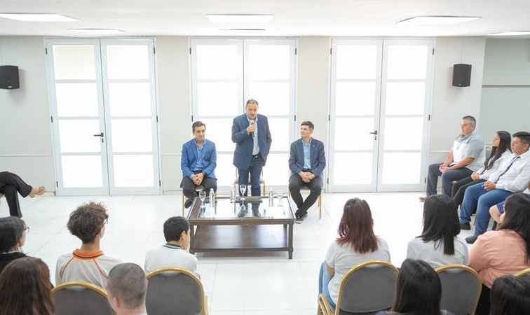 Quintela destacó la inversión en la escuela pública y privada