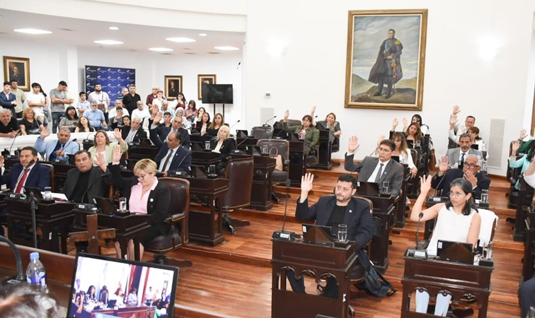 Convención: Más de 30 proyectos fueron presentados en sesión ordinaria