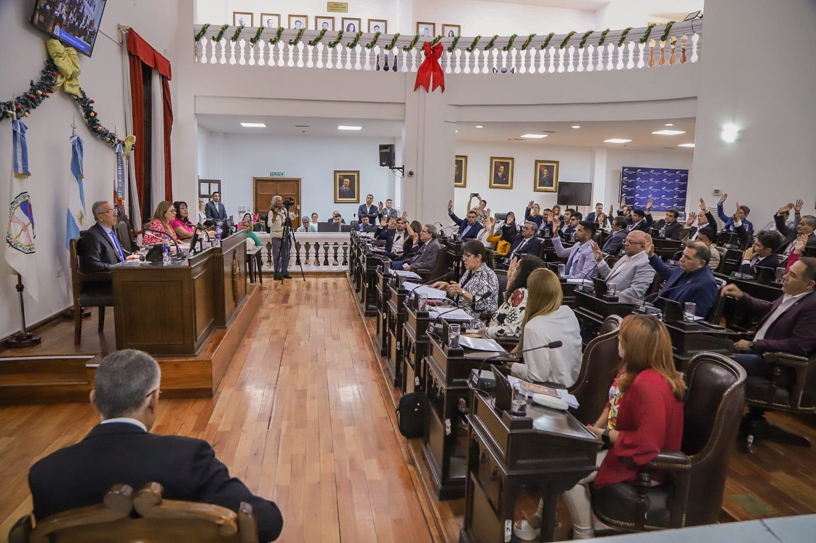 Legislatura prorrogó ley de presupuesto de 2023 para 2024