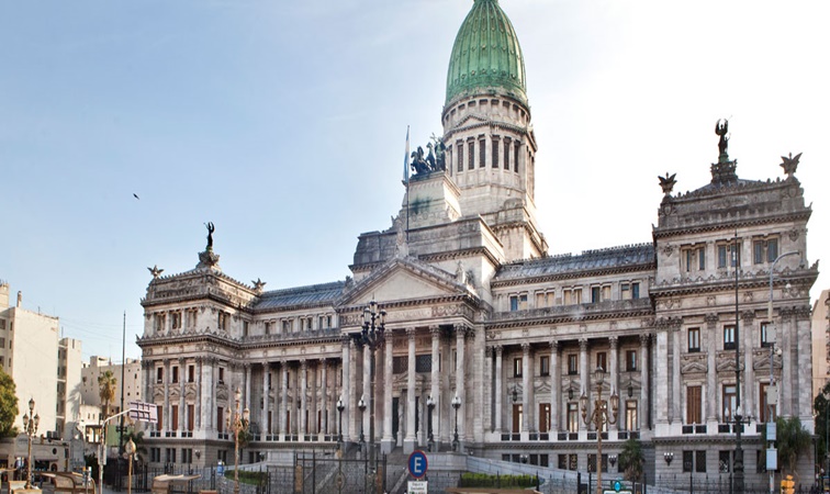 Continúa éste jueves el debate de la Ley Ómnibus