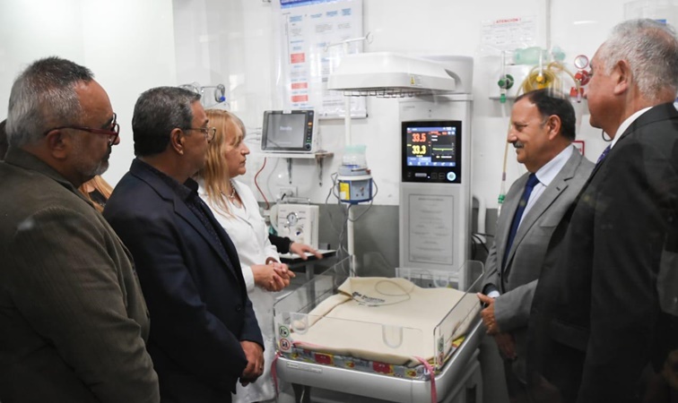 Ponen en funcionamiento servicios de hemodiálisis en hospitales de Chilecito y Villa Unión