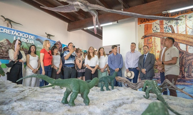 Legisladores de la Comisión de Turismo recorrieron el Parque de los Dinosaurios