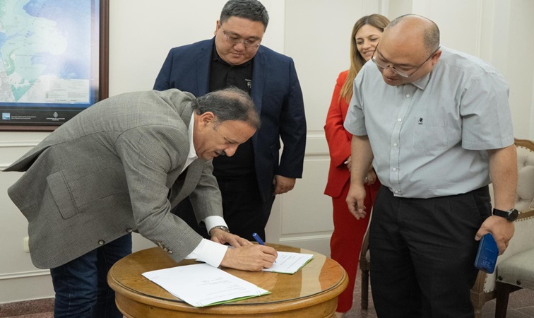 La provincia firmó convenio de cooperación con empresa china