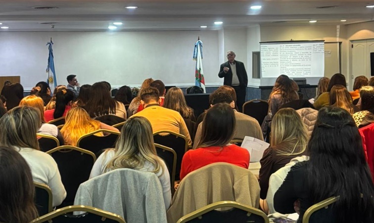 Tuvo lugar el curso de actualización notarial sobre desarrollo minero