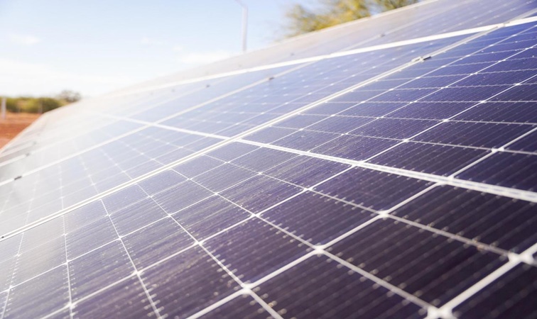 Fue inaugurado el primer parque solar de Patquía