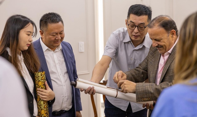 Empresa china analiza posibles inversiones en La Rioja