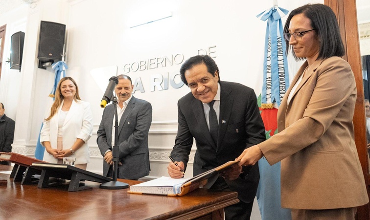 Asumió nuevo secretario de Hacienda de La Rioja